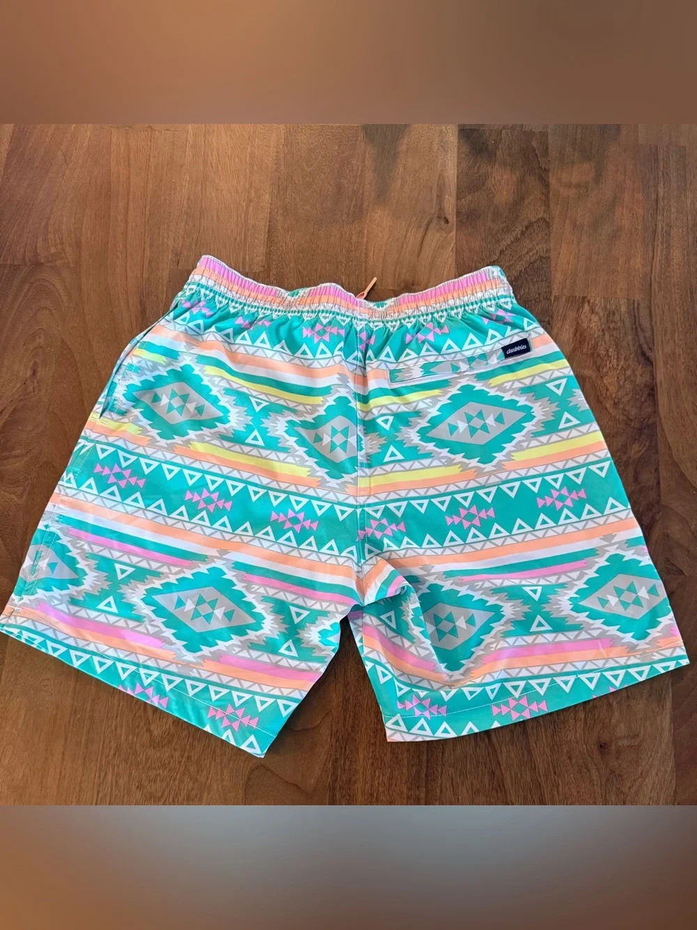 Chubbies Aztec Swim Trunks Mens Small 7 Inch Inseam Lined Swim Shorts